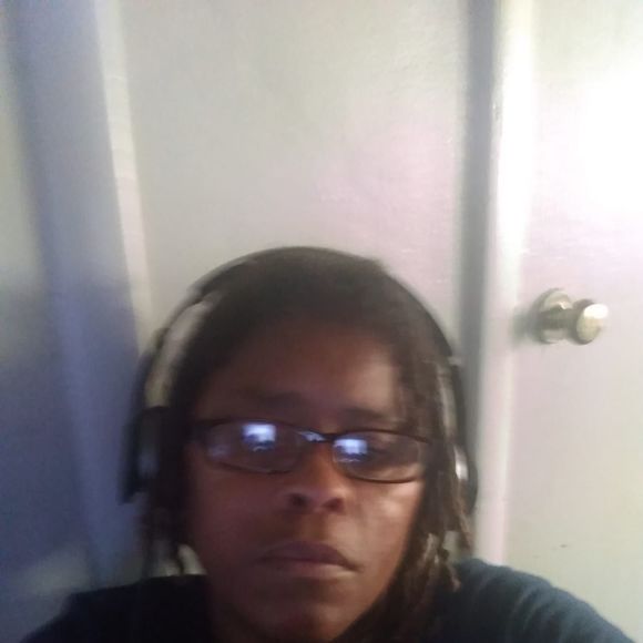 Meet your Posher, Verna - Picture 1 of 1